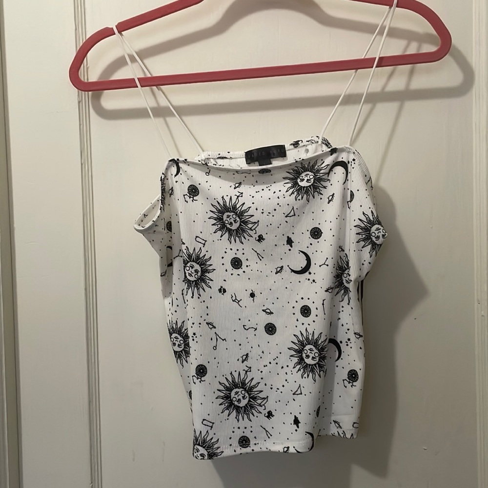 Black and white crop top